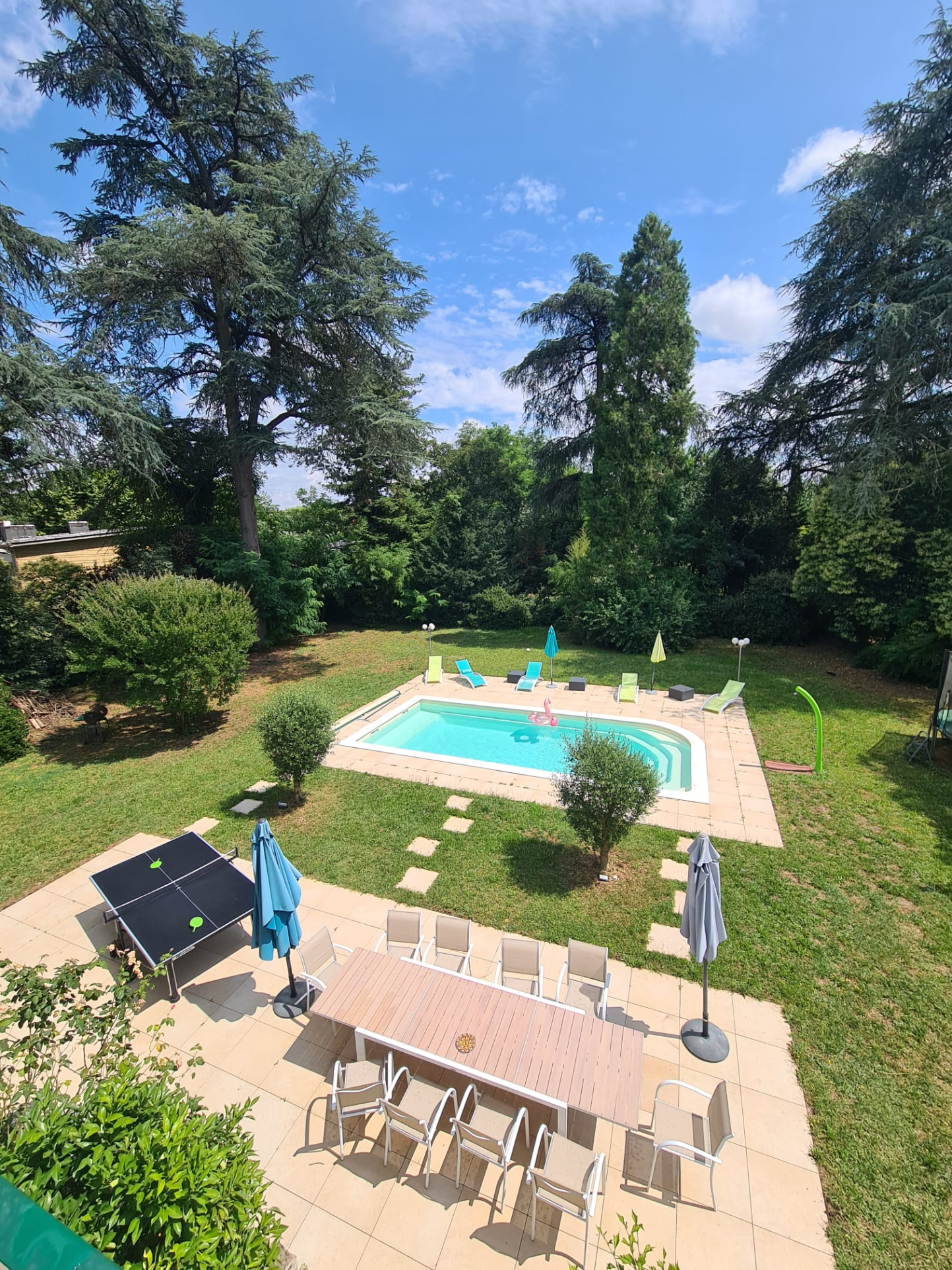 CHARMANTE PROPRIETE avec parc en plein centre de Bergerac
