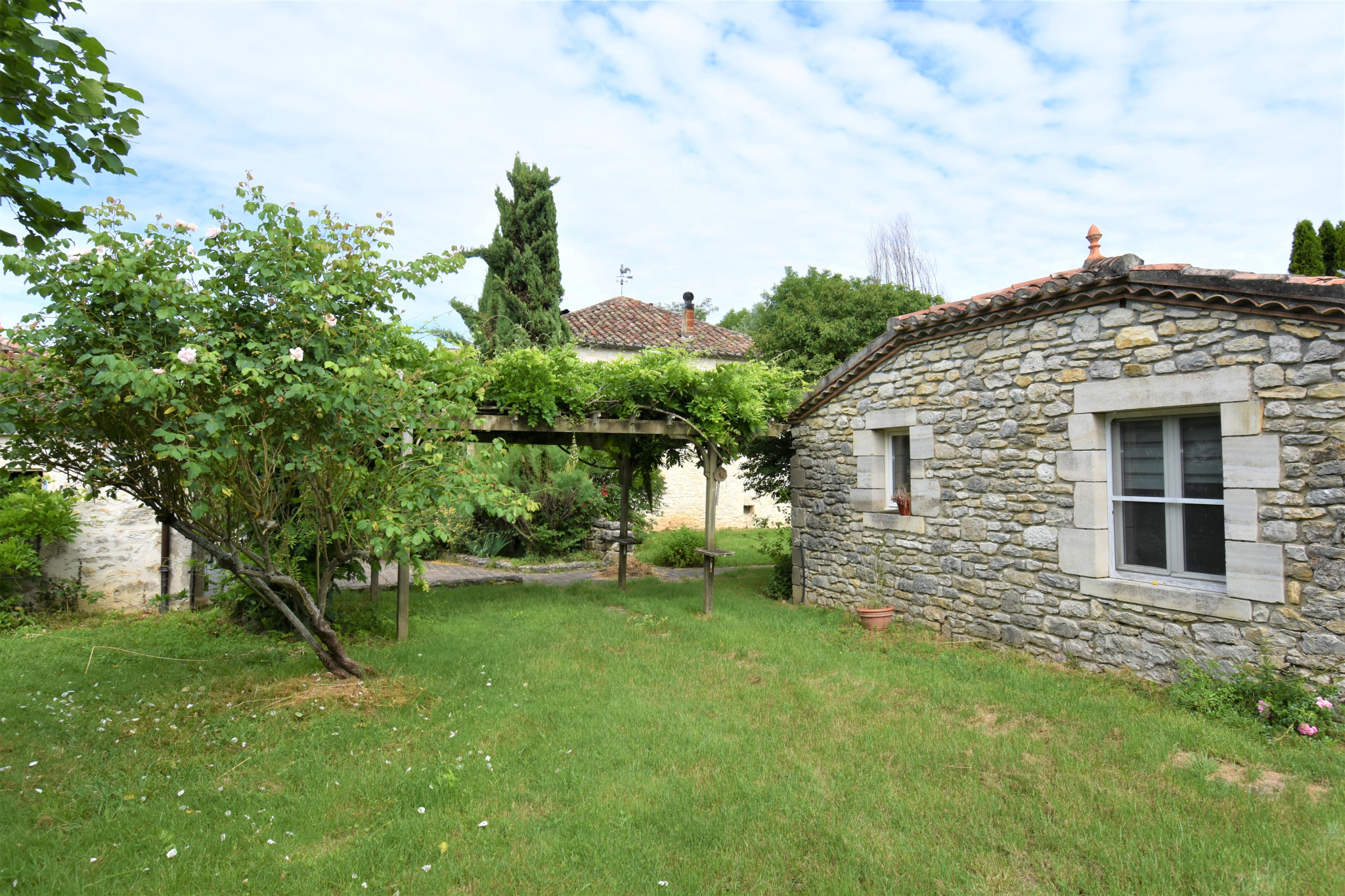 Propriété de charme avec piscine et maison d'amis