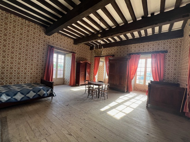 Superbe château de XIII d'Antan situé dans le Tarn et Garonne