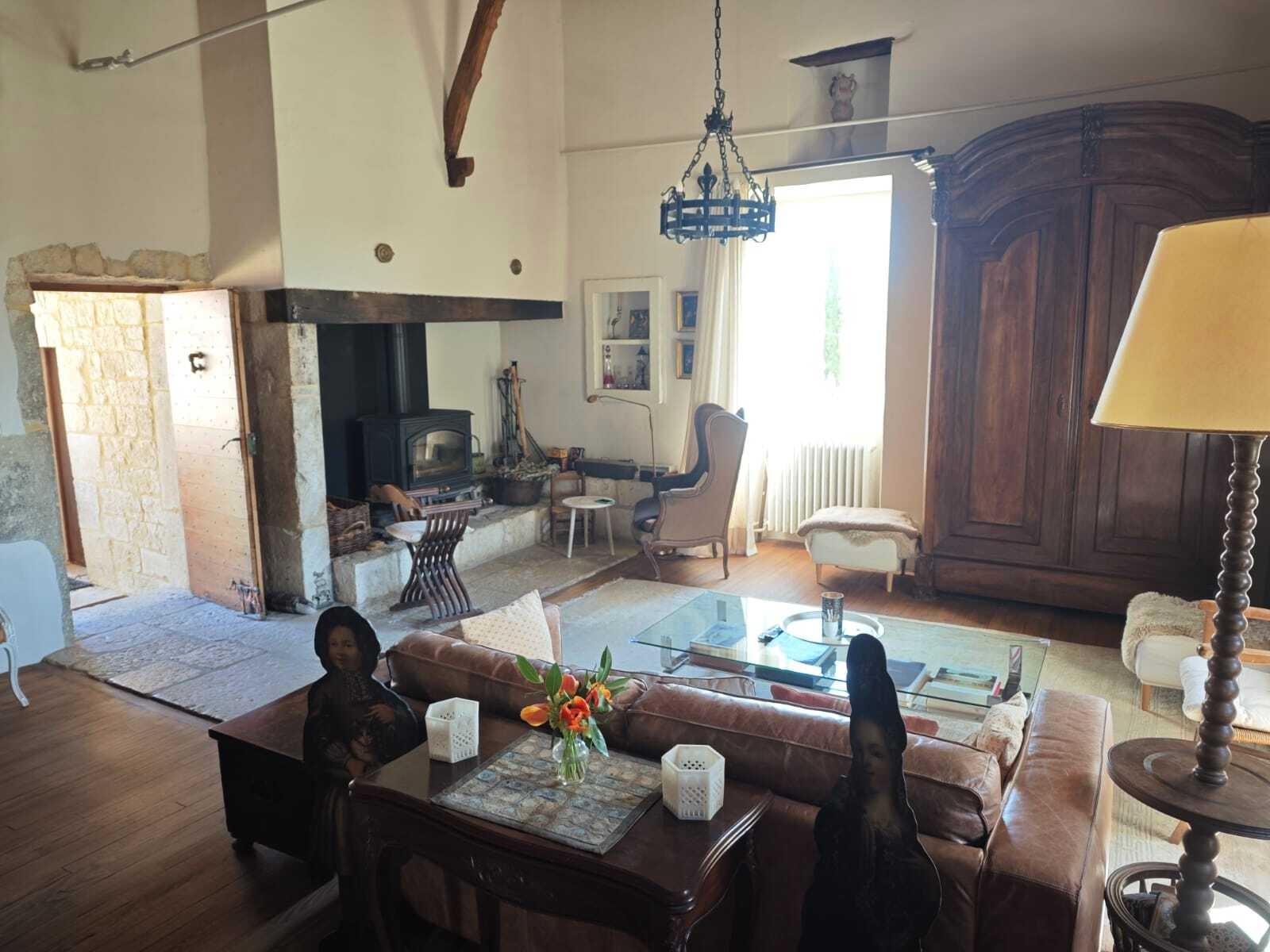 Superbe maison en pierres dans le Lot