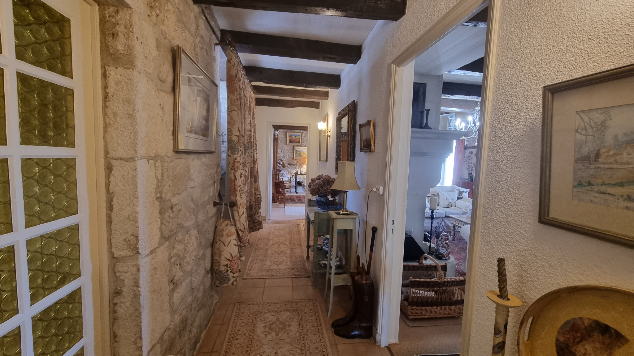 Charmante propriété remplie d'histoire sur les hauteurs  d'un hameau du Quercy
