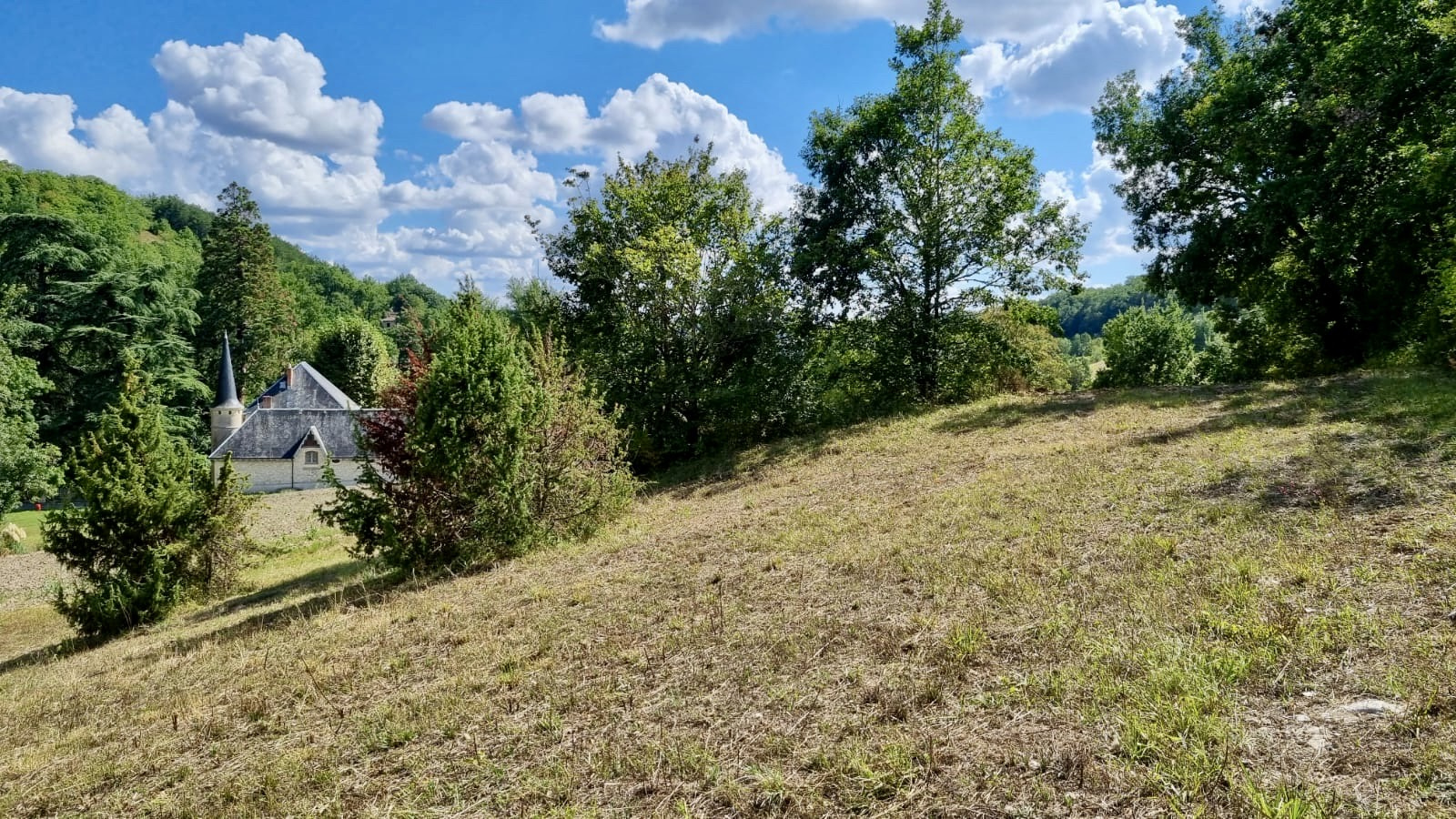 Maison contemporaine dans un lieu paisible à proximité d'un petit village Quercynois