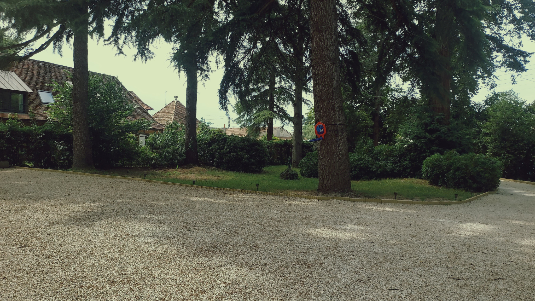 CHARMANTE PROPRIETE avec parc en plein centre de Bergerac