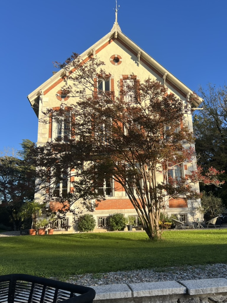 Très belle maison de maître en pleine nature à proximité d'un village