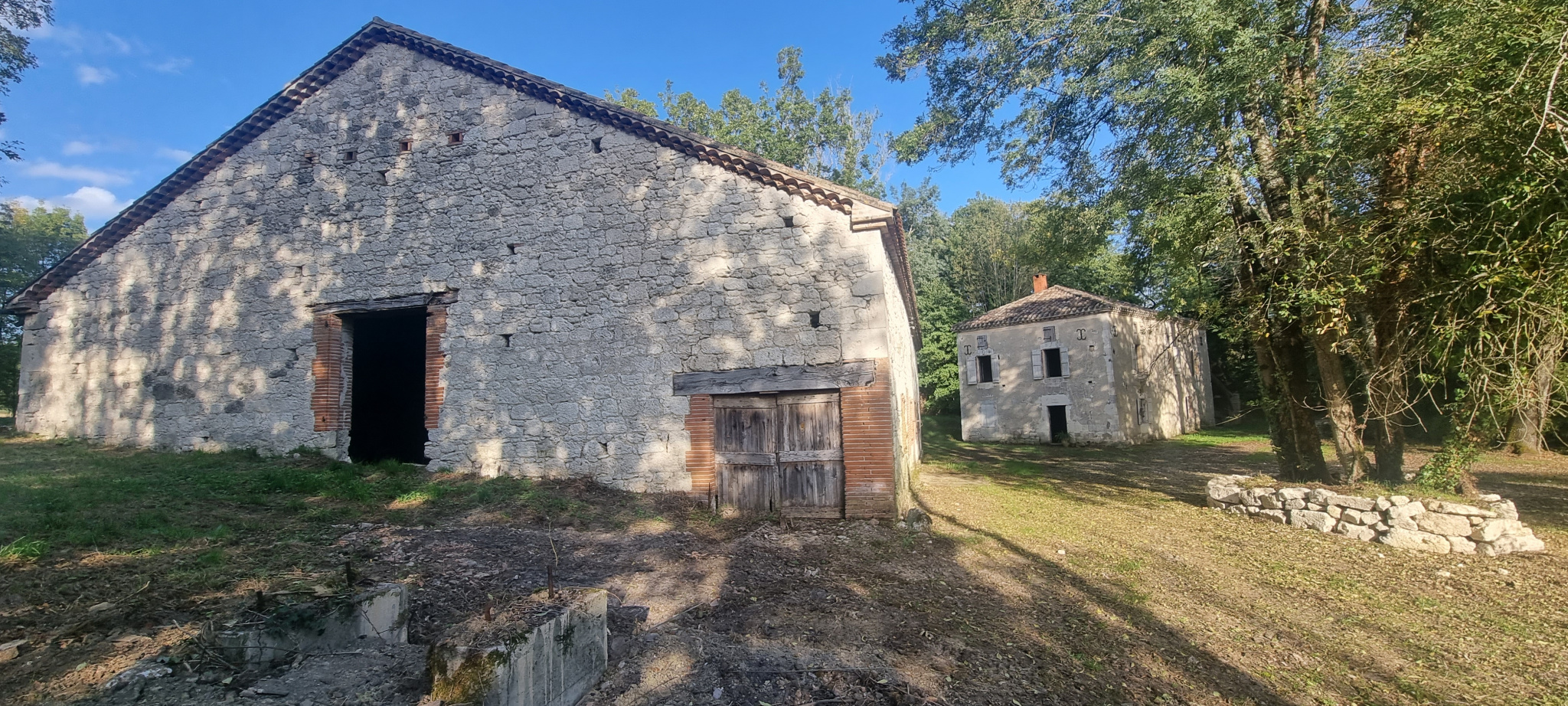 Ancien moulin à eau avec 13 ha dans le Tarn et Garonne