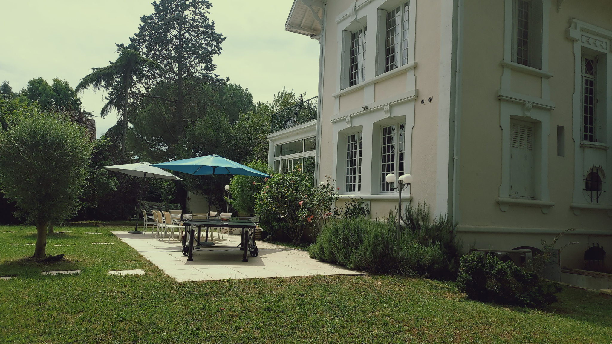 CHARMANTE PROPRIETE avec parc en plein centre de Bergerac
