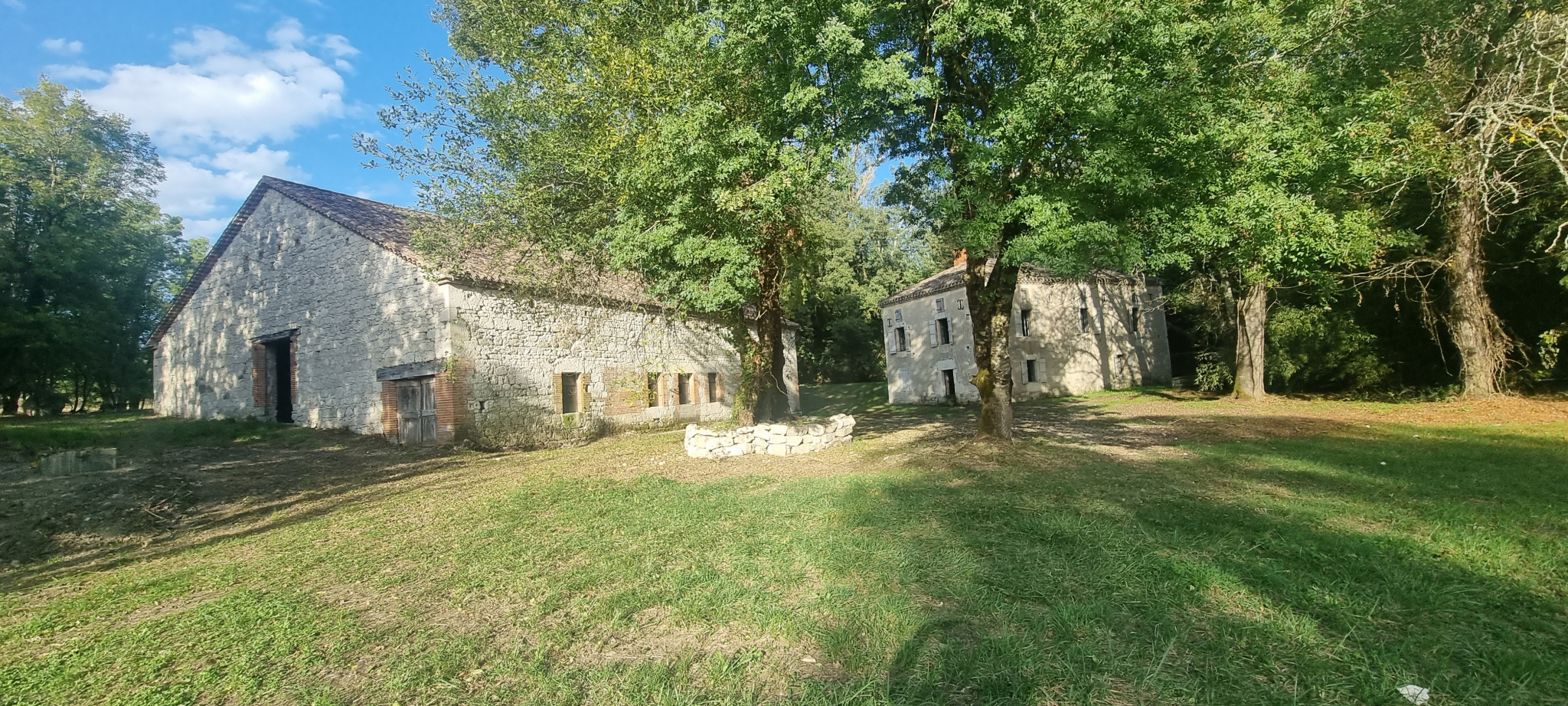 Ancien moulin à eau avec 13 ha dans le Tarn et Garonne