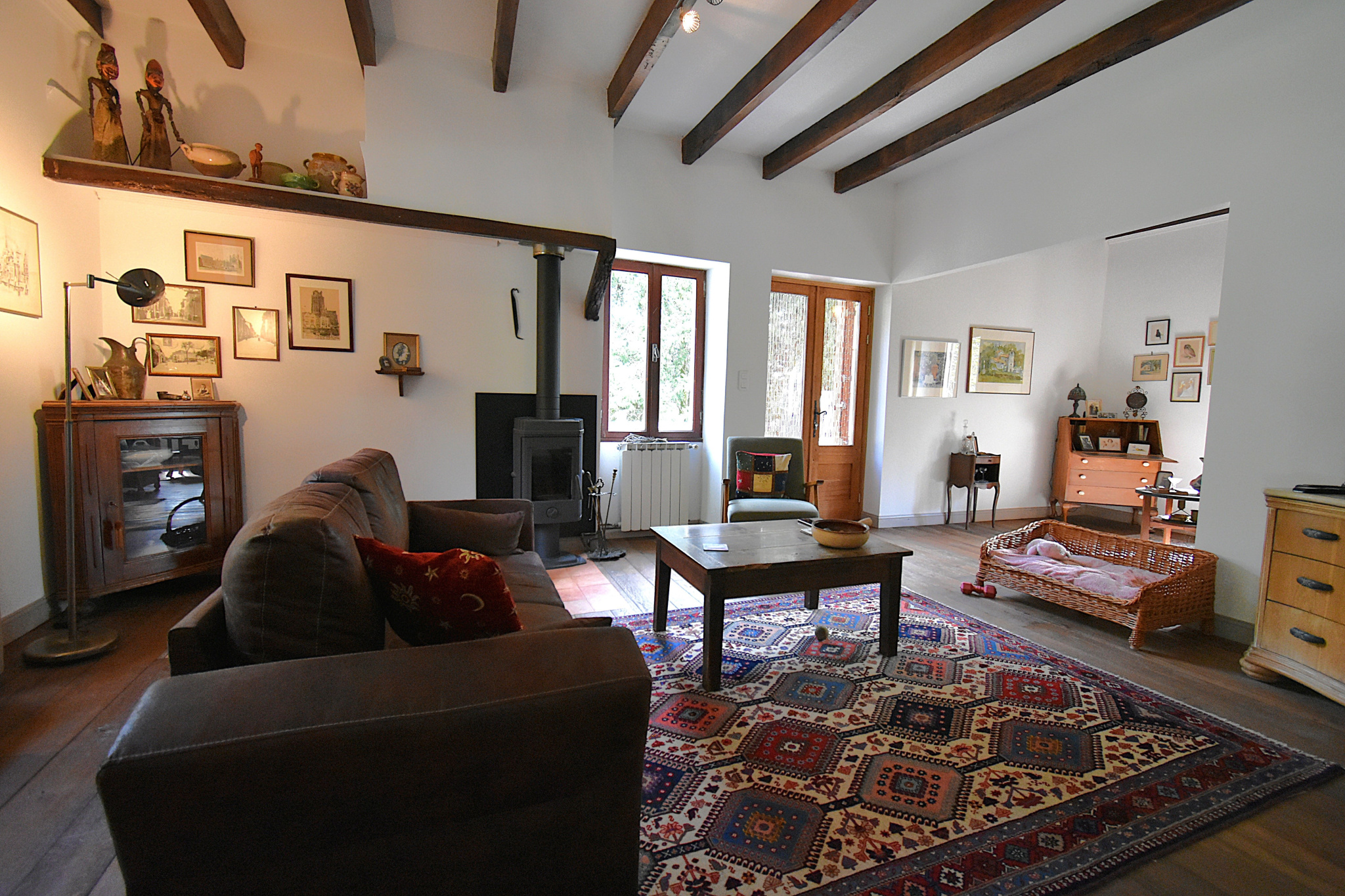 Ravissante maison de campagne avec piscine et terrain