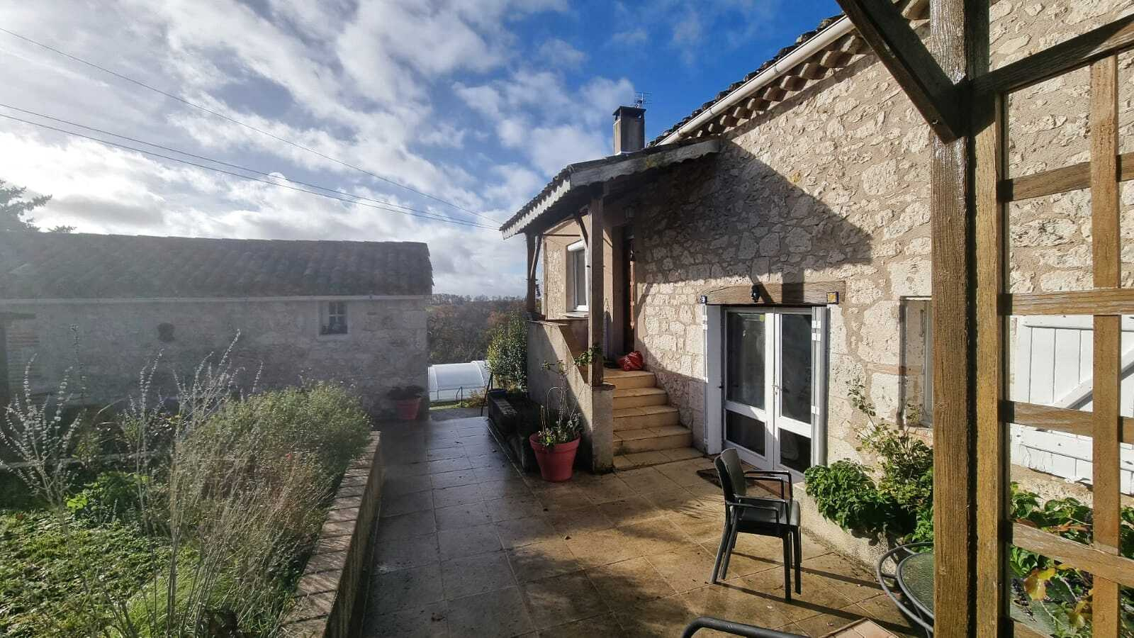 Belle propriété Quercynoise dans le Tarn et Garonne avec vue dégagée