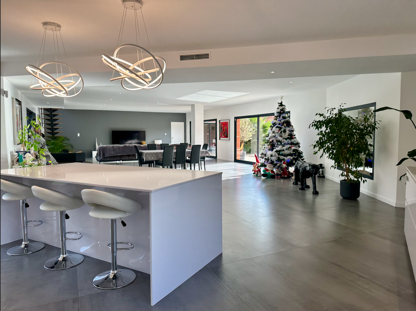 Très belle maison d'architecte dans un quartier résidentiel prisé et  tranquille de Montauban