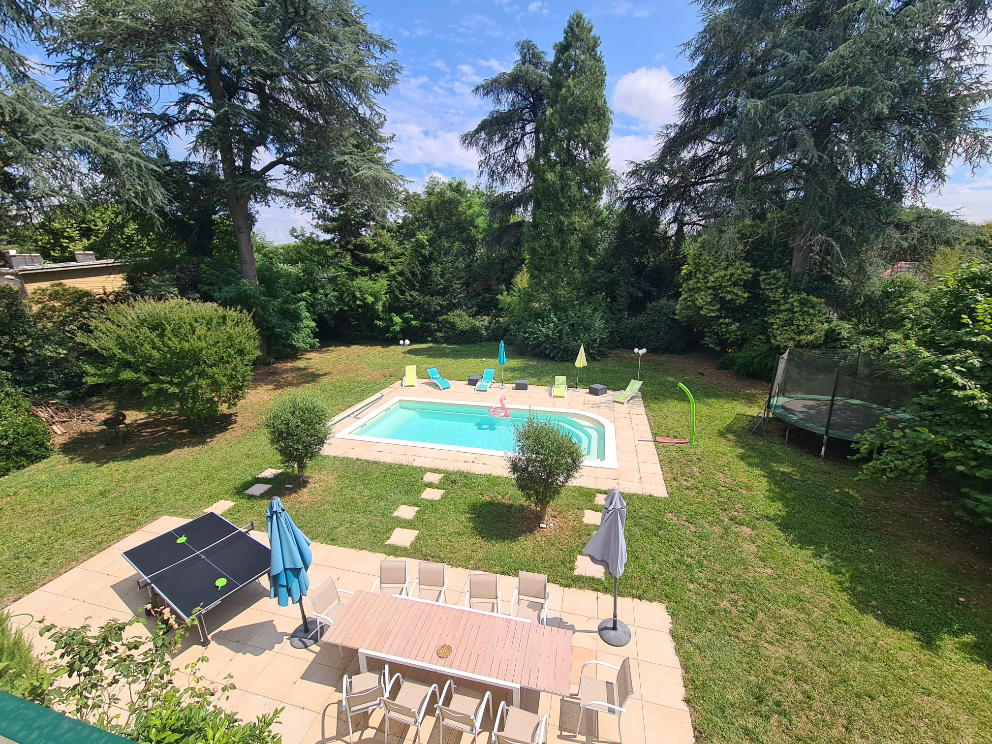 CHARMANTE PROPRIETE avec parc en plein centre de Bergerac