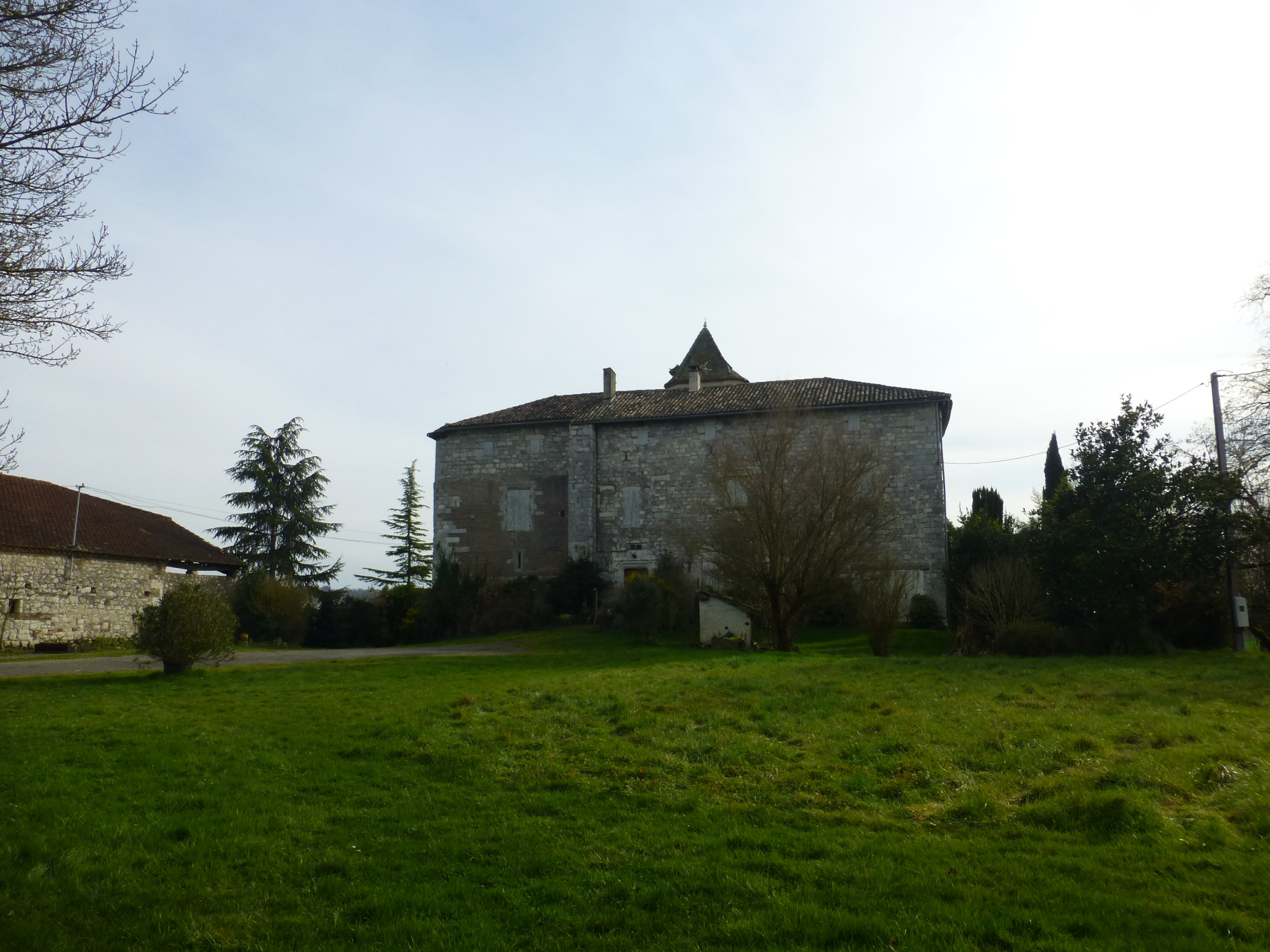 Superbe château de XIII d'Antan situé dans le Tarn et Garonne