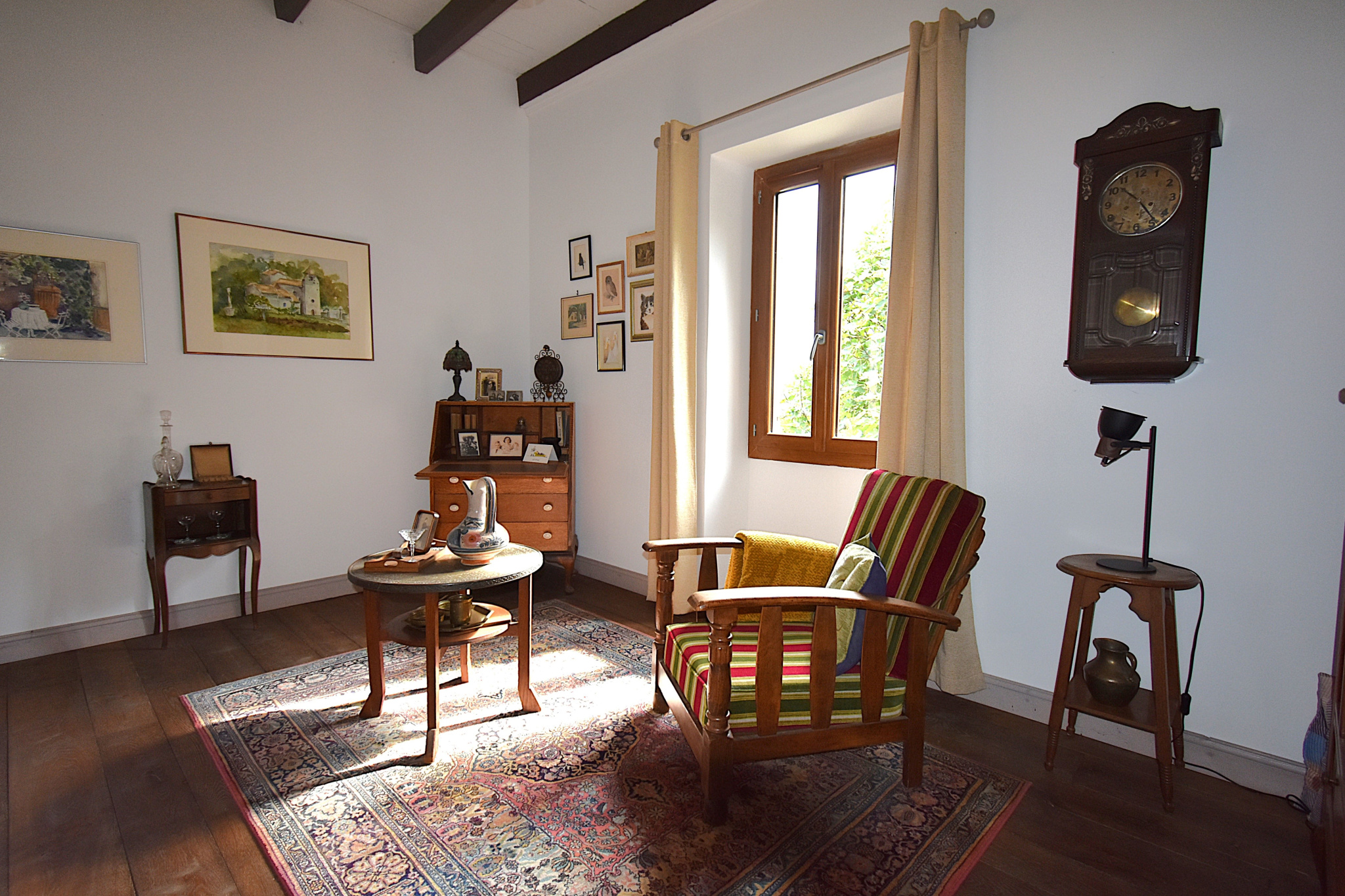 Ravissante maison de campagne avec piscine et terrain