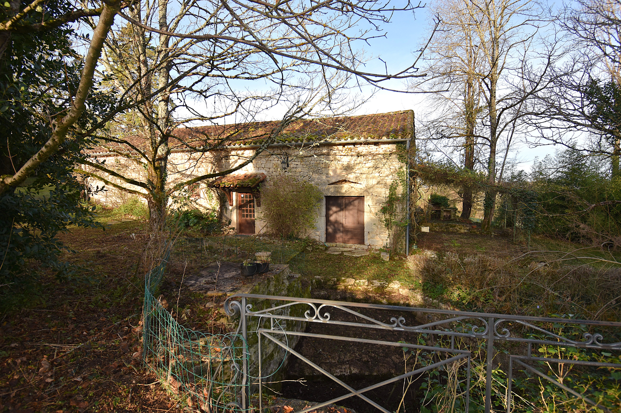 Demeure historique à restaurer et son parc magnifique.