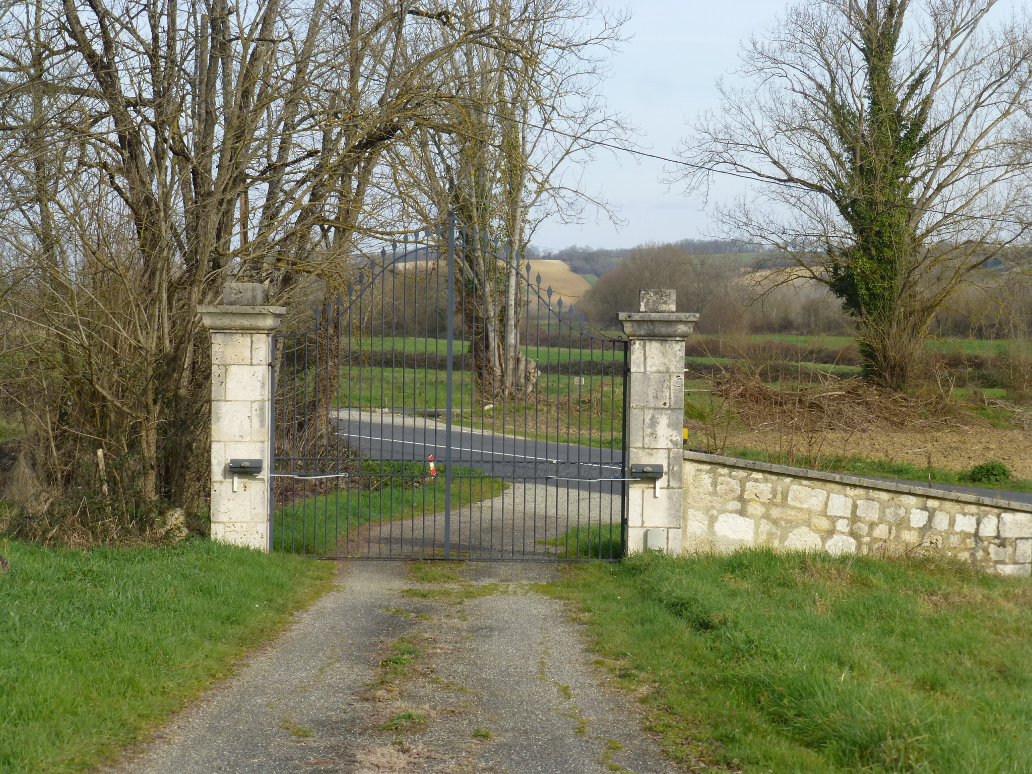 Superbe château de XIII d'Antan situé dans le Tarn et Garonne