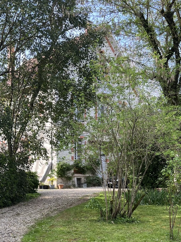 Très belle maison de maître en pleine nature à proximité d'un village