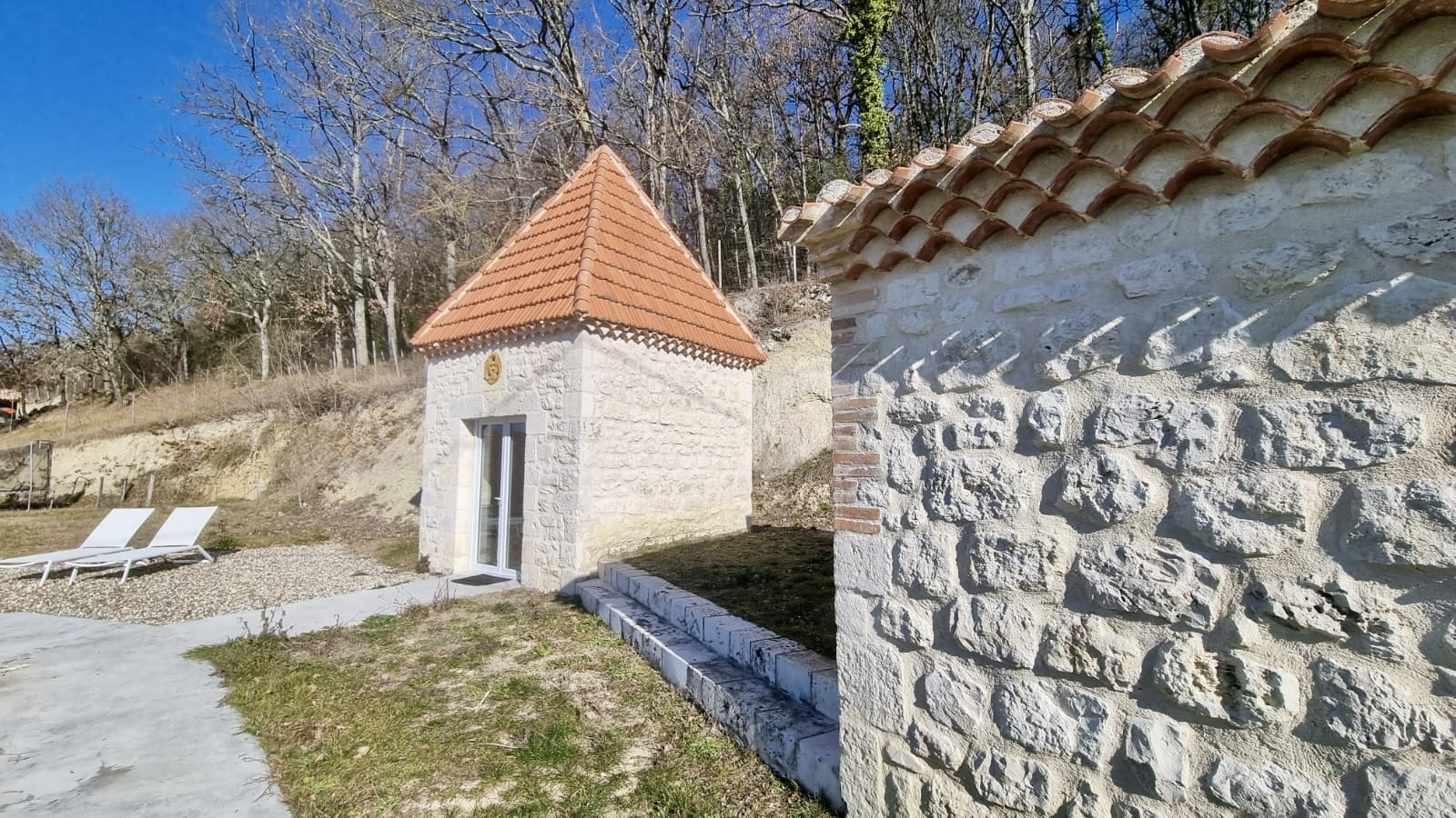 Belle propriété en pierre avec vue dégagée dans le Tarn et Garonne