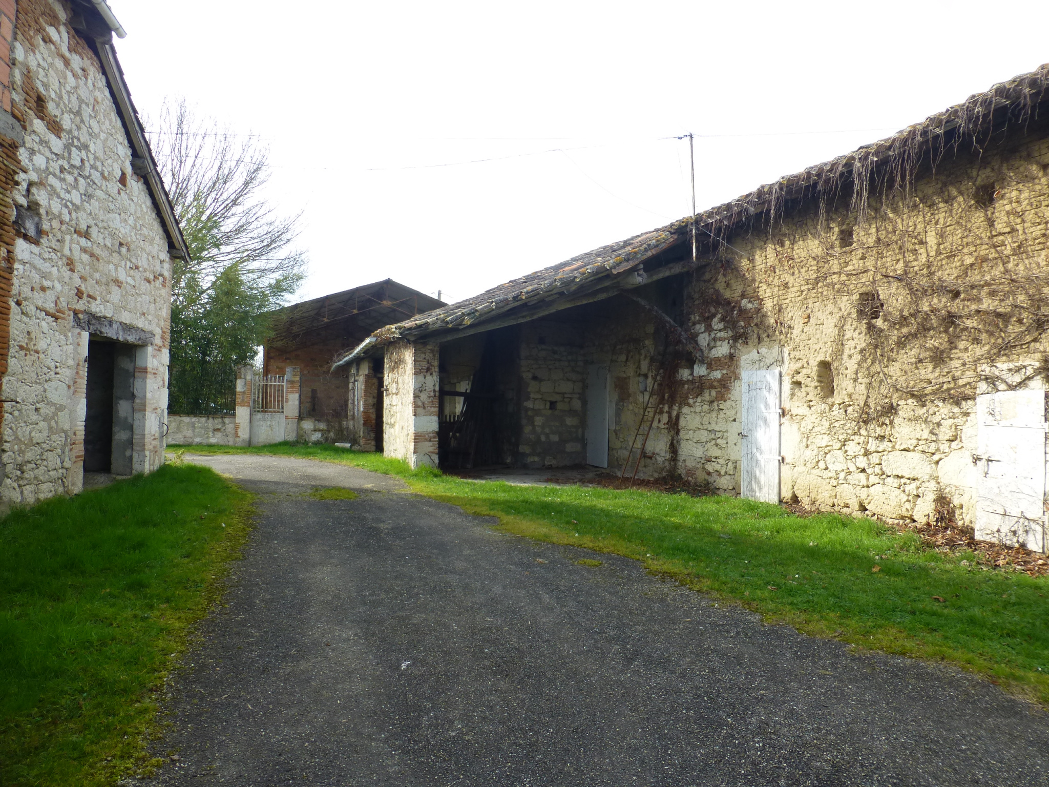 Superbe château de XIII d'Antan situé dans le Tarn et Garonne