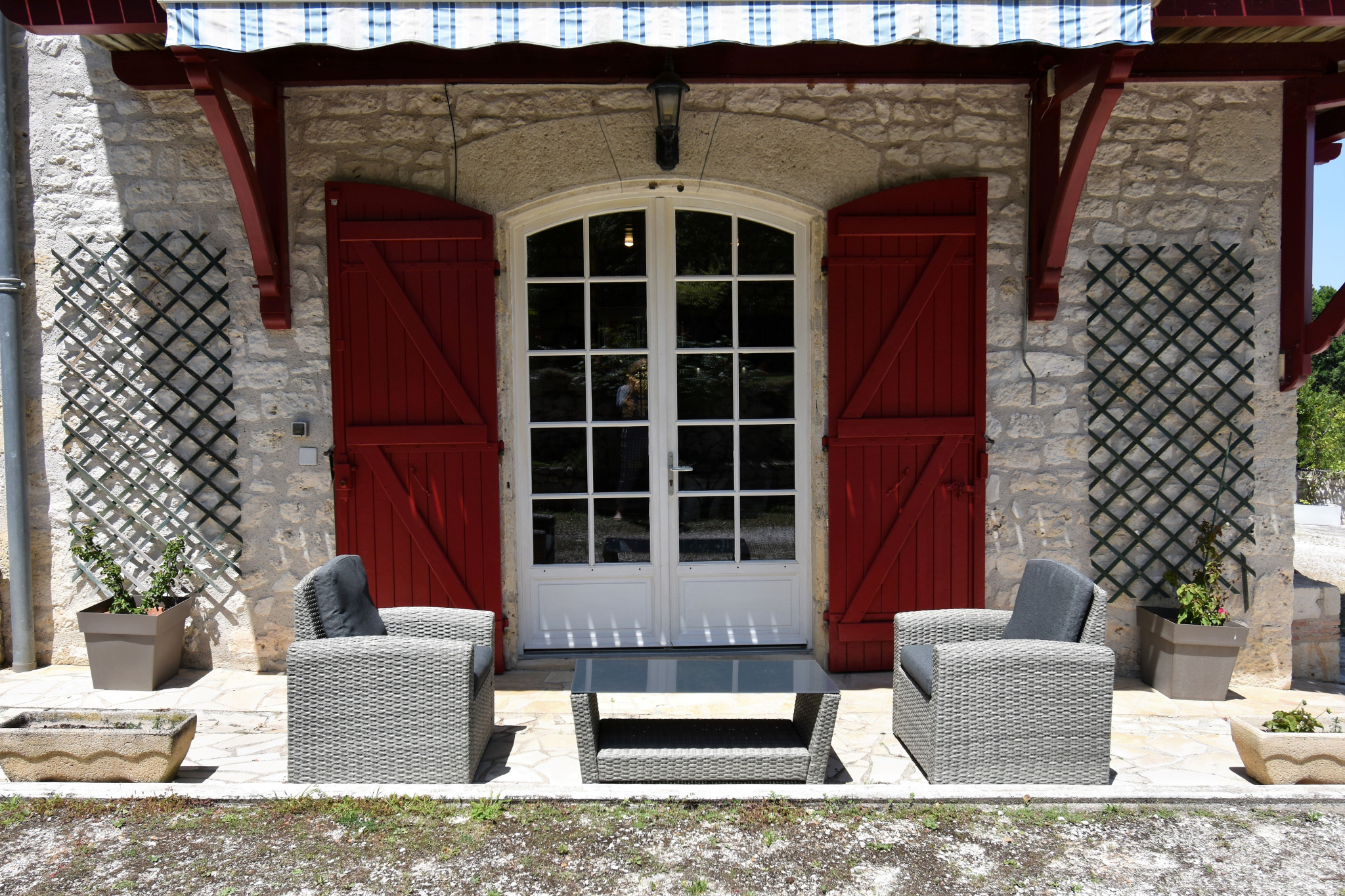 Maison familiale atypique, pleine de charme et d'histoire.