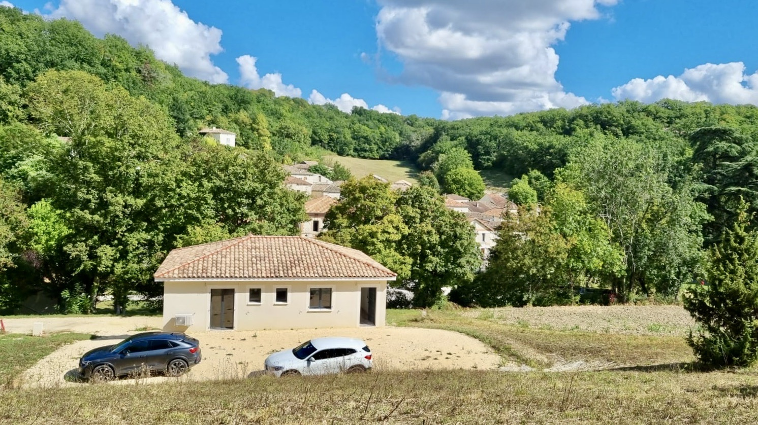 Maison contemporaine dans un lieu paisible à proximité d'un petit village Quercynois