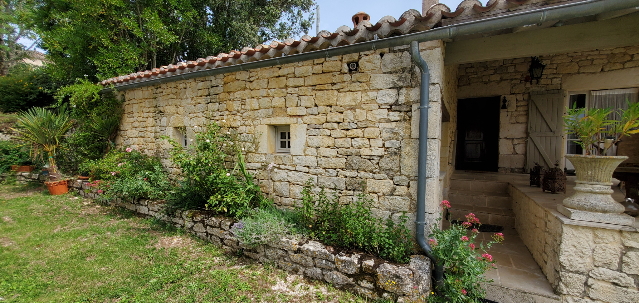 Superbe maison en pierres dans le Lot