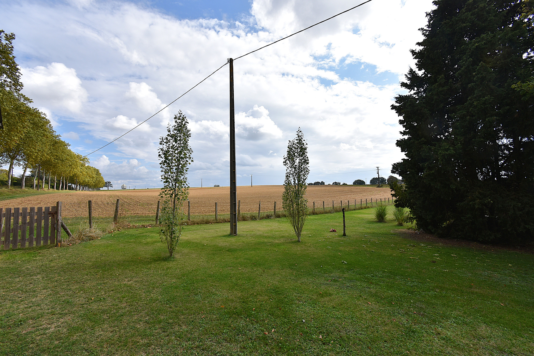 Ravissante maison de campagne avec piscine et terrain